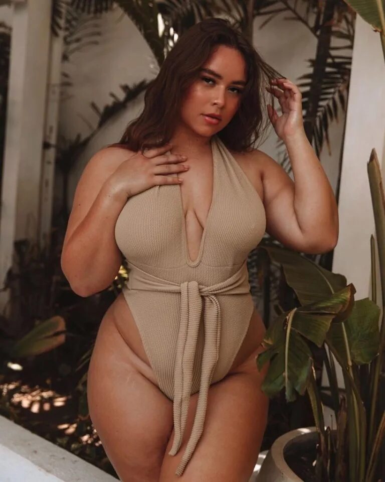 софи тернер модель плюс сайз 18. The curv webgram photos. алекс сторм модель ббв. The curv webgram photos. The curv webgram photos.