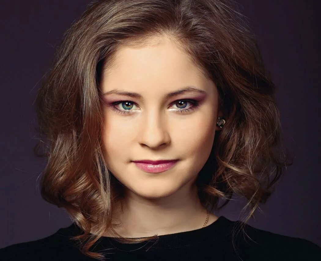 покровская анна тиктокерша. юлия липницкая фото. где ее фотографии. где ее фотографии. зубы миланы хаметовой.