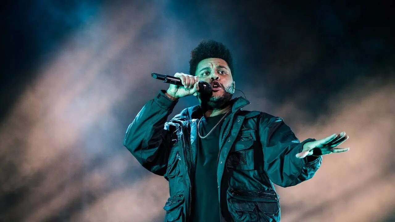 Концерт the weeknd. The weeknd на сцене. The weeknd 2022. Weekend. Эйбел макконен тесфайе.