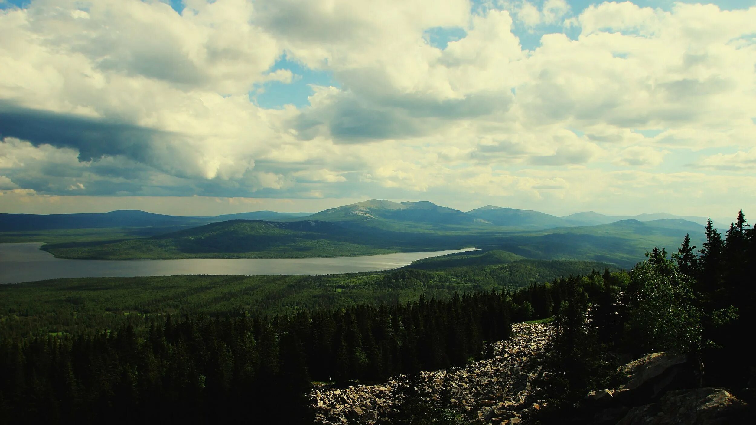 Зюраткуль национальный парк достопримечательности. Сатка озеро зюраткуль. Уфа зюраткуль. Парк зюраткуль. Зюраткуль скалы.