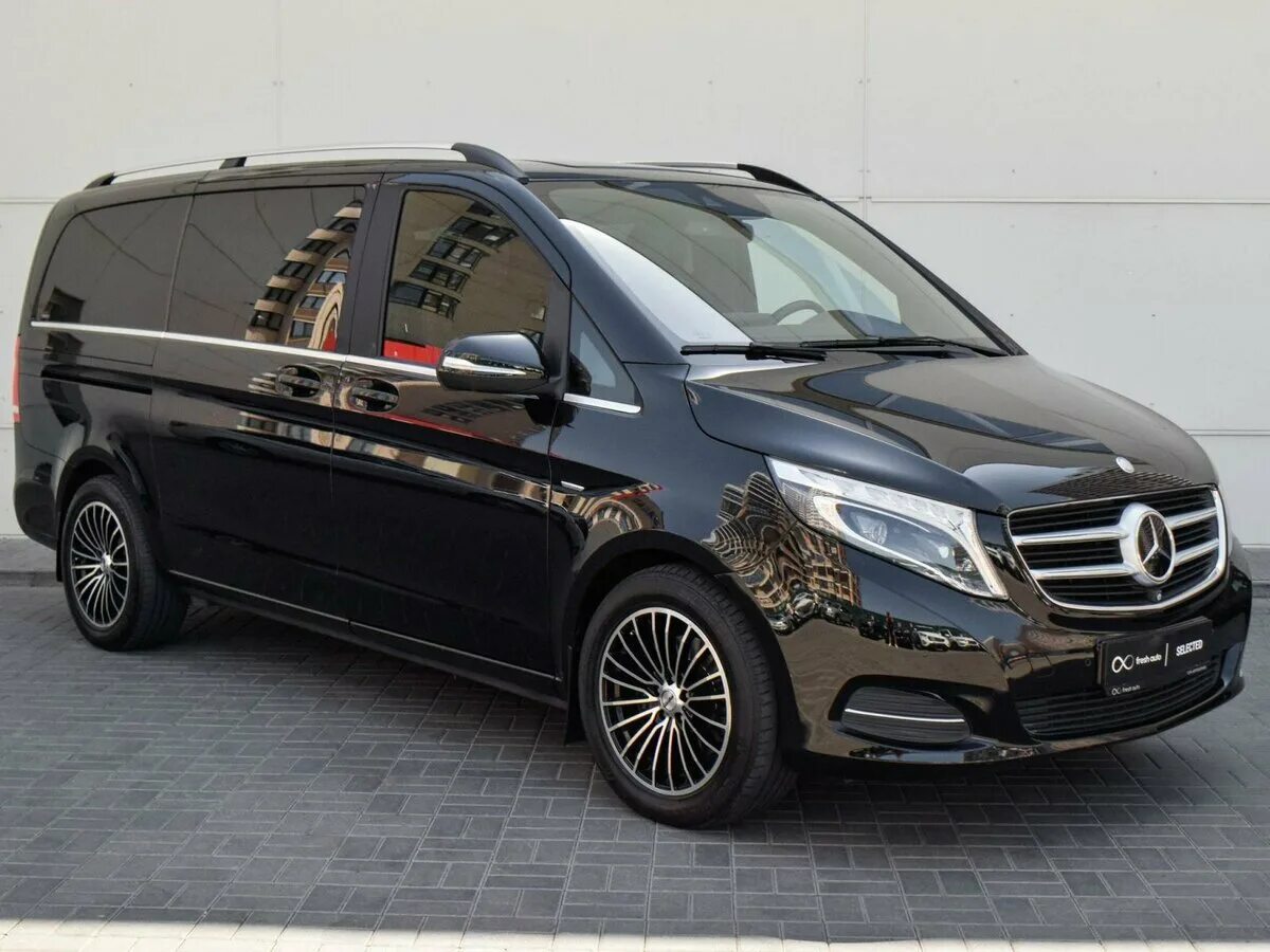 Купить мерседес минивэн. Mercedes v class. Минивэн Mercedes-Benz v-class. Mercedes v class 2014. V220d Мерседес микроавтобус.