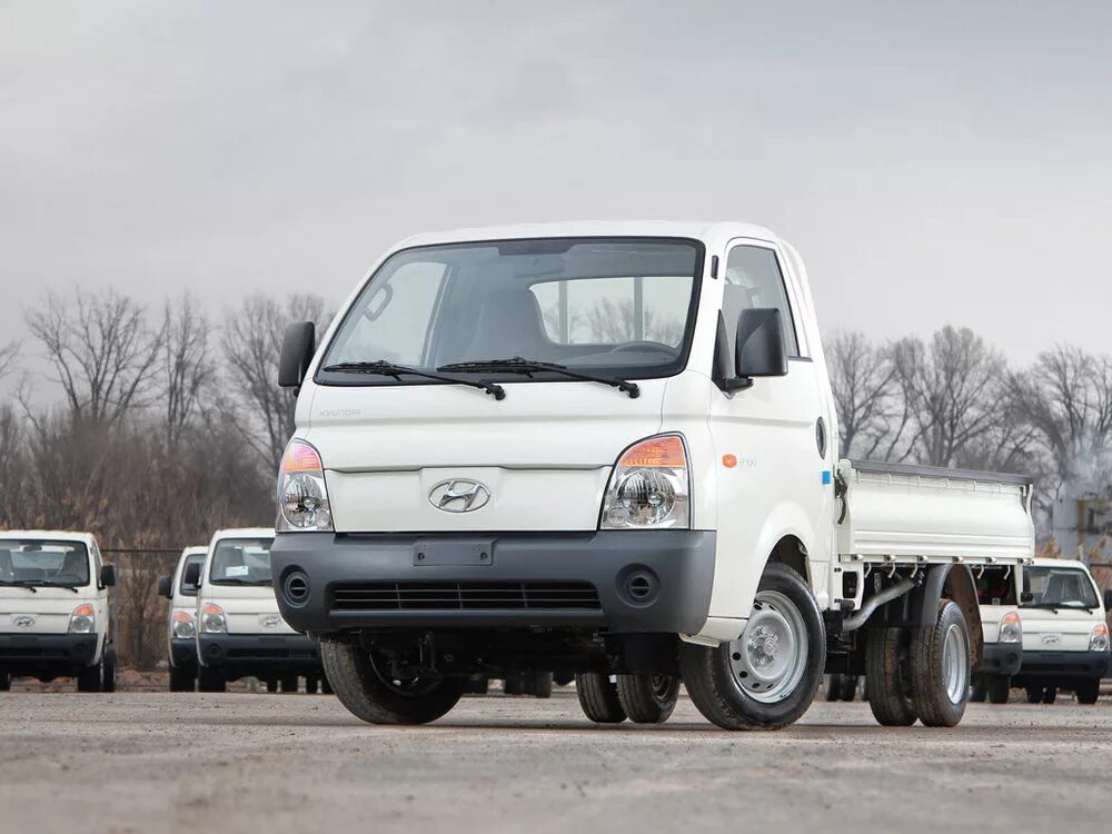 Hyundai porter 2004. Портер белый. Hyundai porter поколения. Хендай h100 портер. Hyundai porter 2.