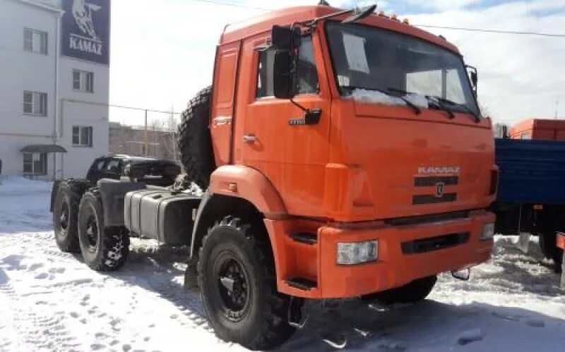 КАМАЗ-44108 седельный тягач. Тягач КАМАЗ 44108. КАМАЗ-53605 седельный тягач. КАМАЗ 44108 бортовой.