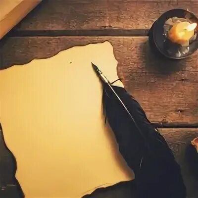 Свеча лист бумаги. Перо и бумага. старинный стол с чернилами и бумагой. стол перо и чернила. перо чернила лист бумаги.
