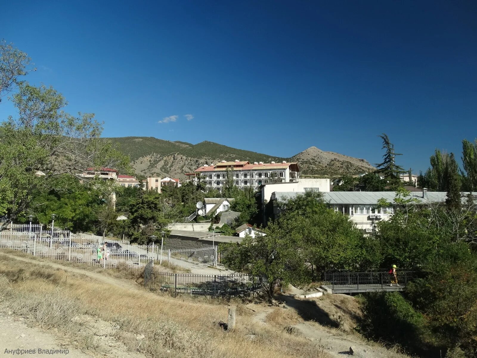 Крым судак поселок уютное. Крым судак поселок уютное. Судак уютное. Судак поселок уютное. Судак уютное.