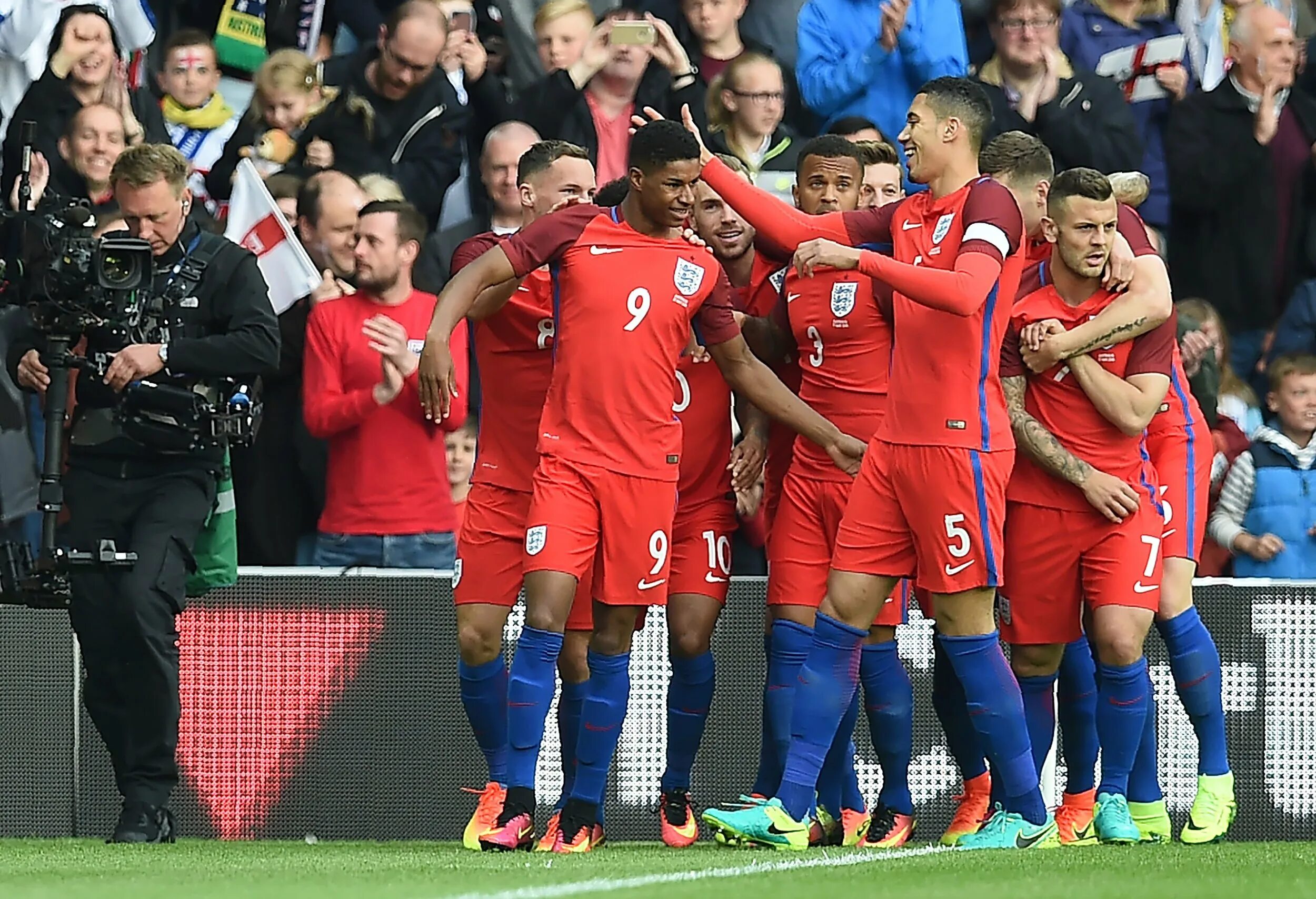 Молодёжная сборная англии по футболу. Сборная англии 2016. England 2016. Сборная англии по футболу 2016. England 2016.