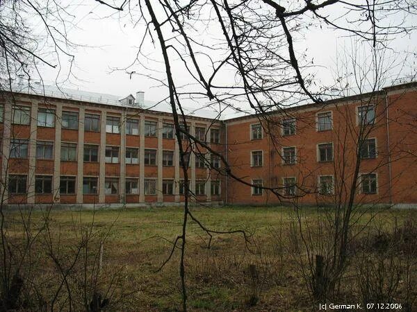 Г дмитров московская область школа 2. Школа икша. Школа 5 дмитров к а аверьянов. Школа икша. Икша детский сад.