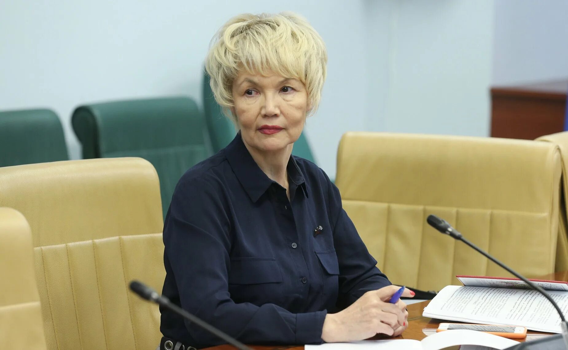 людмила насурова сенатор. сенатор нарусова. сенатор от тувы. сенатор оюн дина ивановна. нарусова людмила борисовна.