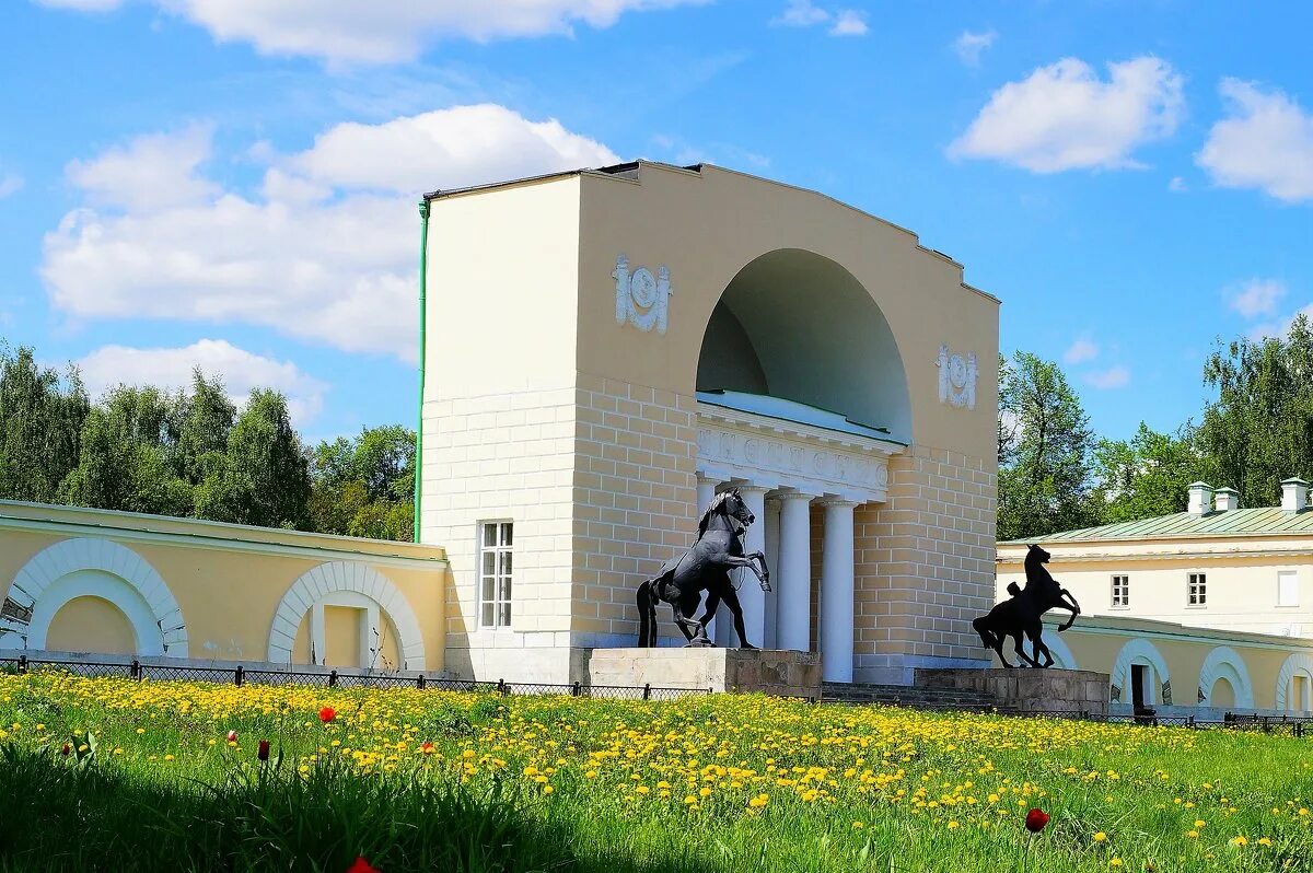 парк кузьминки директор парка. официальная работа кузьминки. парк кузьминки. храним традиции. дирекция природных территорий кузьминки-люблино.