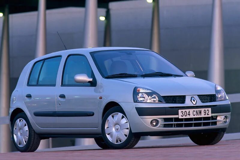 Рено 2003 года выпуска. Renault clio, 2002 1.1. рено клио 2 1.2. рено клио 2 2002. рено клио 2 хэтчбек.