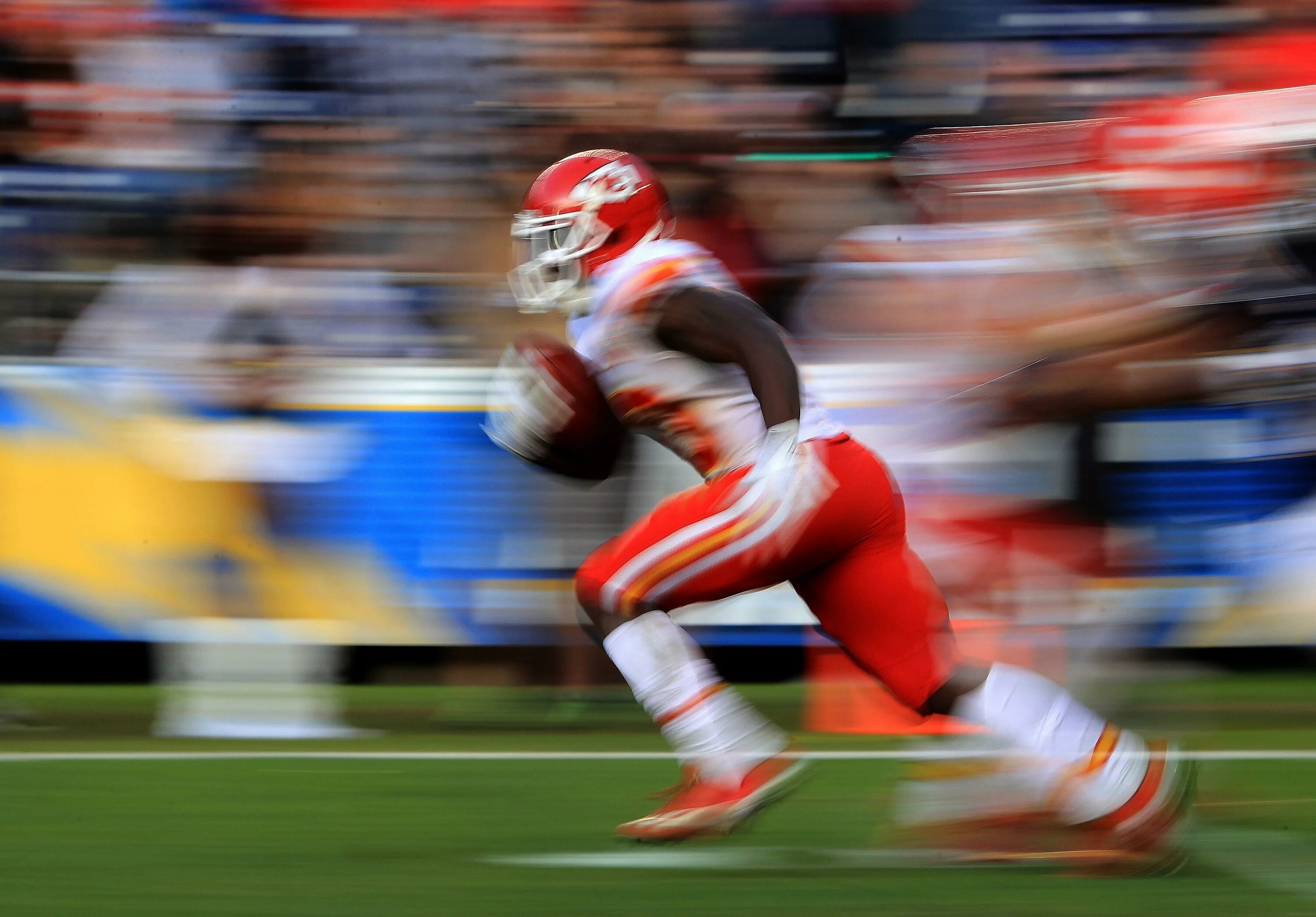 Fastest. Fastest Players in World Football. Chute happens. NFL Players 4k photos.