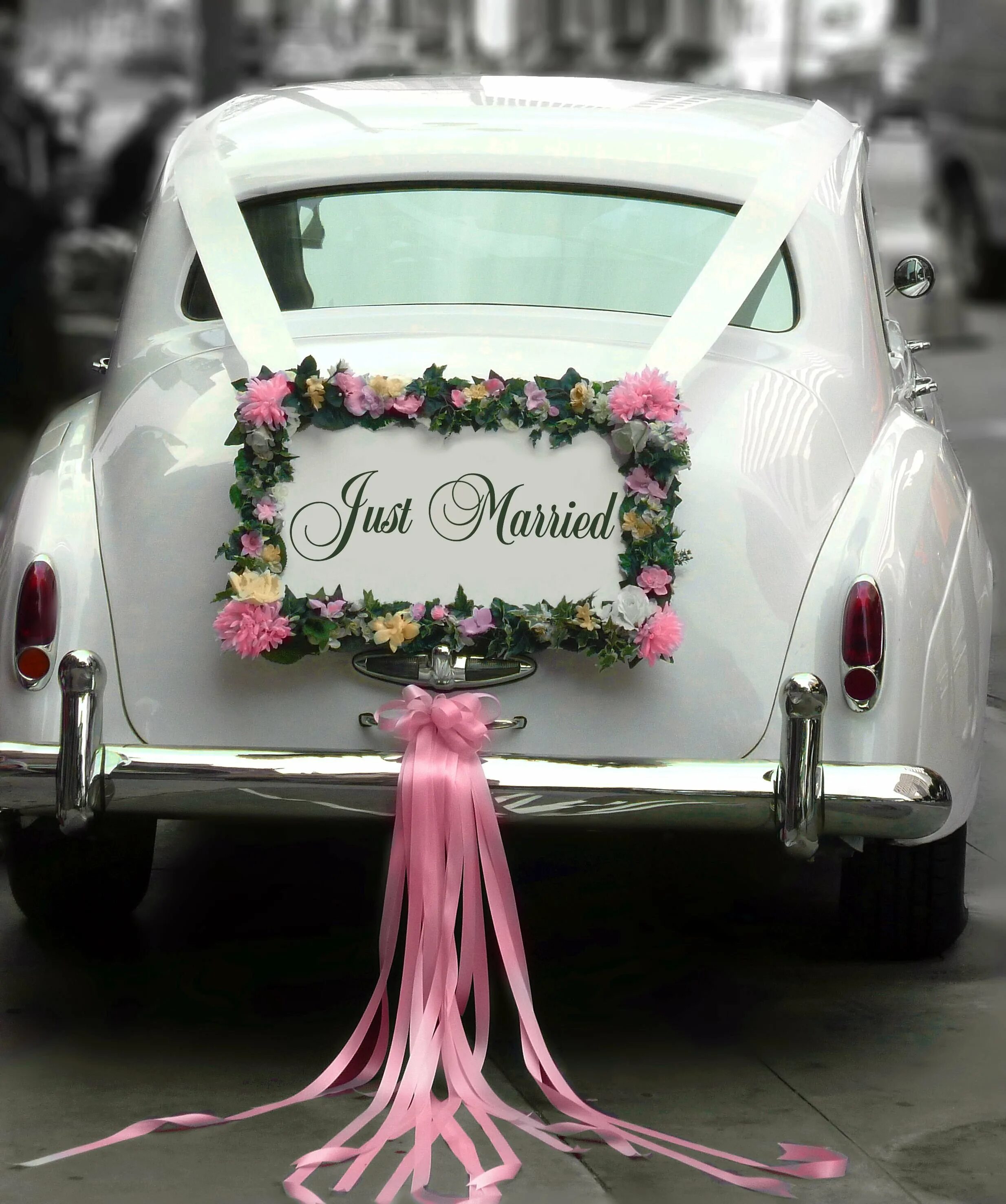 Джаст Мерриед украшение на машину. Свадебная машина. Украшение на авто. Украшение авто на свадьбу.