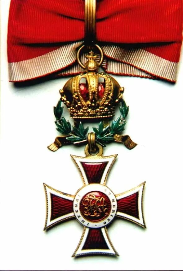 Звание командора ордена британской империи. Order commander. Командир коуди приказ 66. Звёздные войны командир блай. Королевский викторианский орден командор.