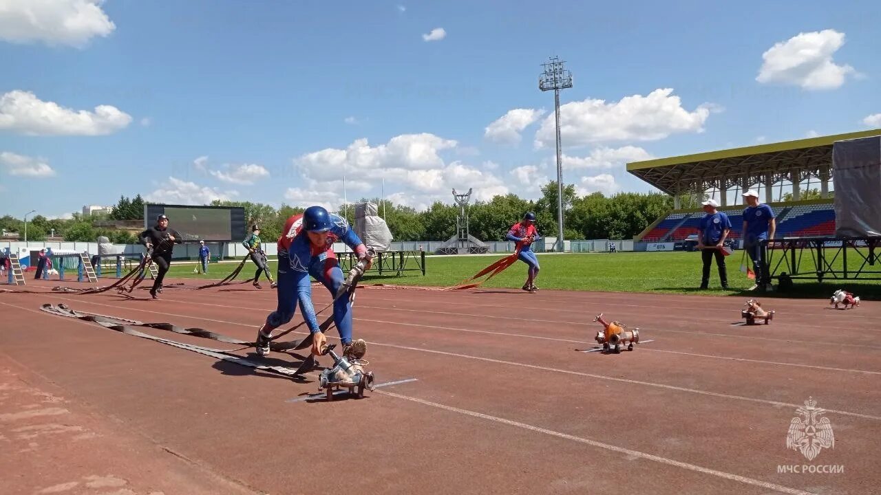 Стадион Пенза. Чемпионат России по пожарно-прикладному спорту 2023. Разряды по пожарно спасательному спорту 2023. Соревнования в Пензе город Прохладный.