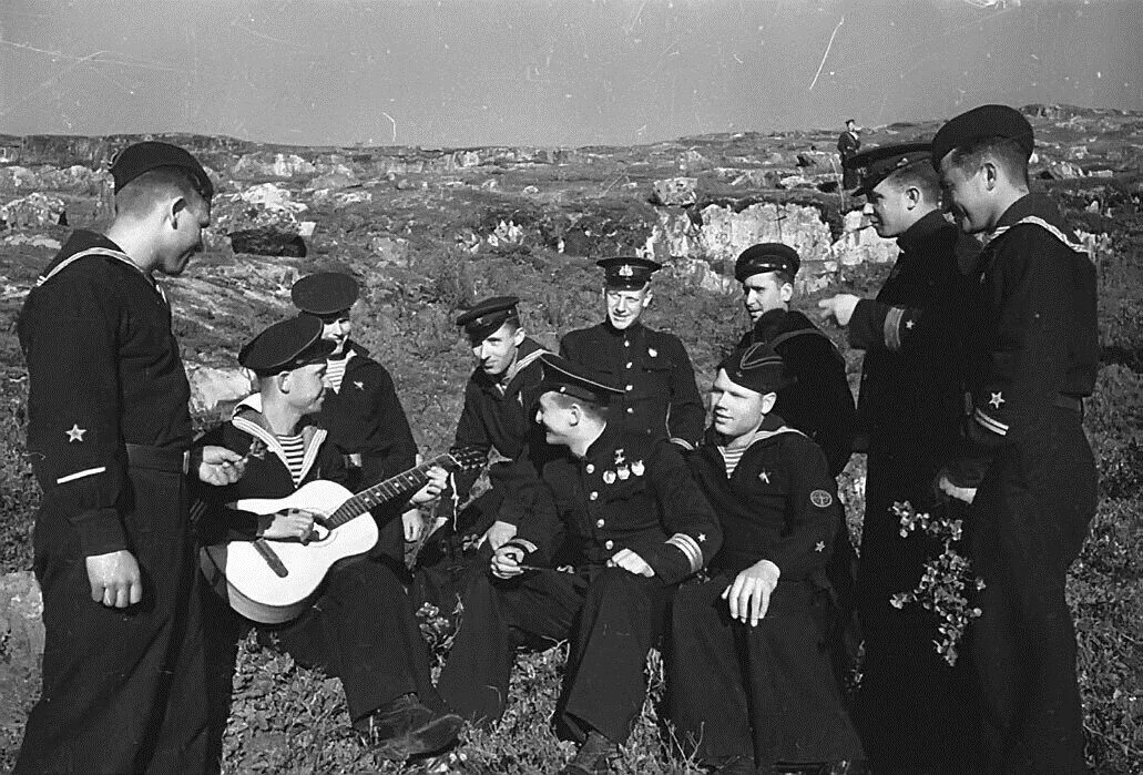 Моряки в годы великой отечественной войны. Матрос Северный флот 1941. Северный флот Фисанович в годы Великой Отечественной войны. Моряки второй мировой войны 1941-1945.