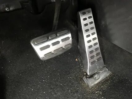 Педаль газа не реагирует на нажатие