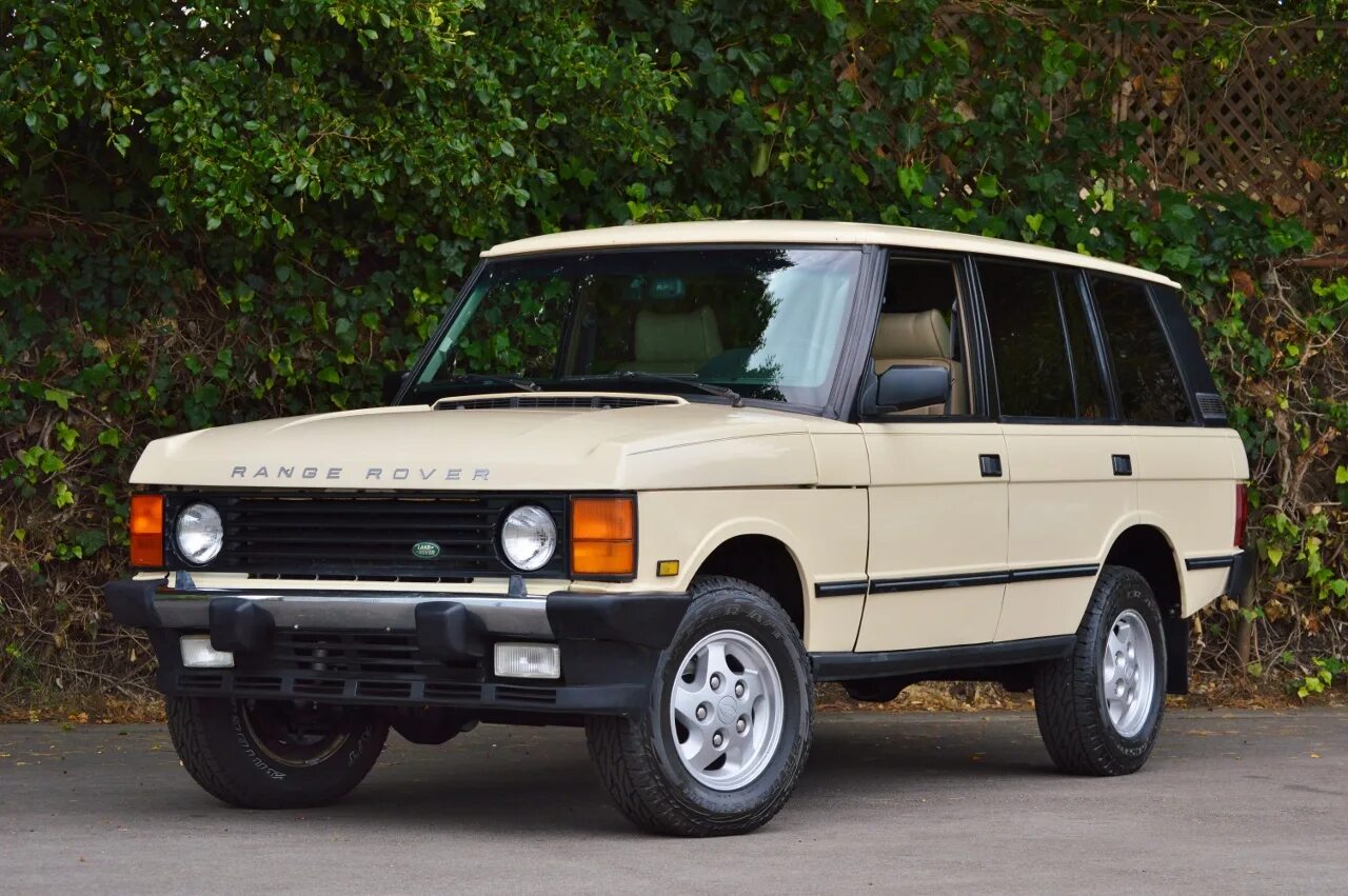 Range rover classic 1996. Range rover classic custom. Рендж ровер классика. Range rover 1970. Range rover 1974.