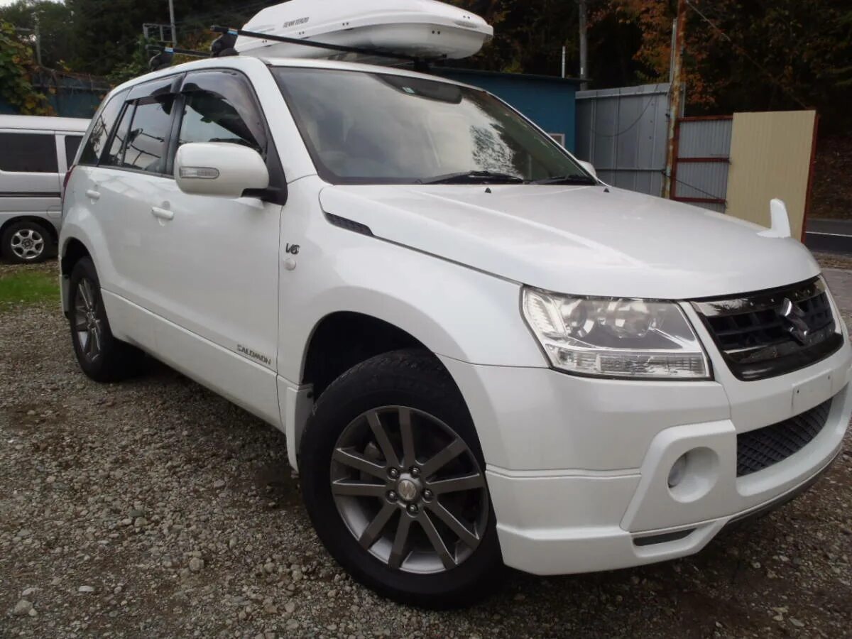 Suzuki Escudo белый. Suzuki Escudo Salomon 2011. Сузуки эскудо 2012. Suzuki Salomon gx4 2010. Эскудо новосибирск