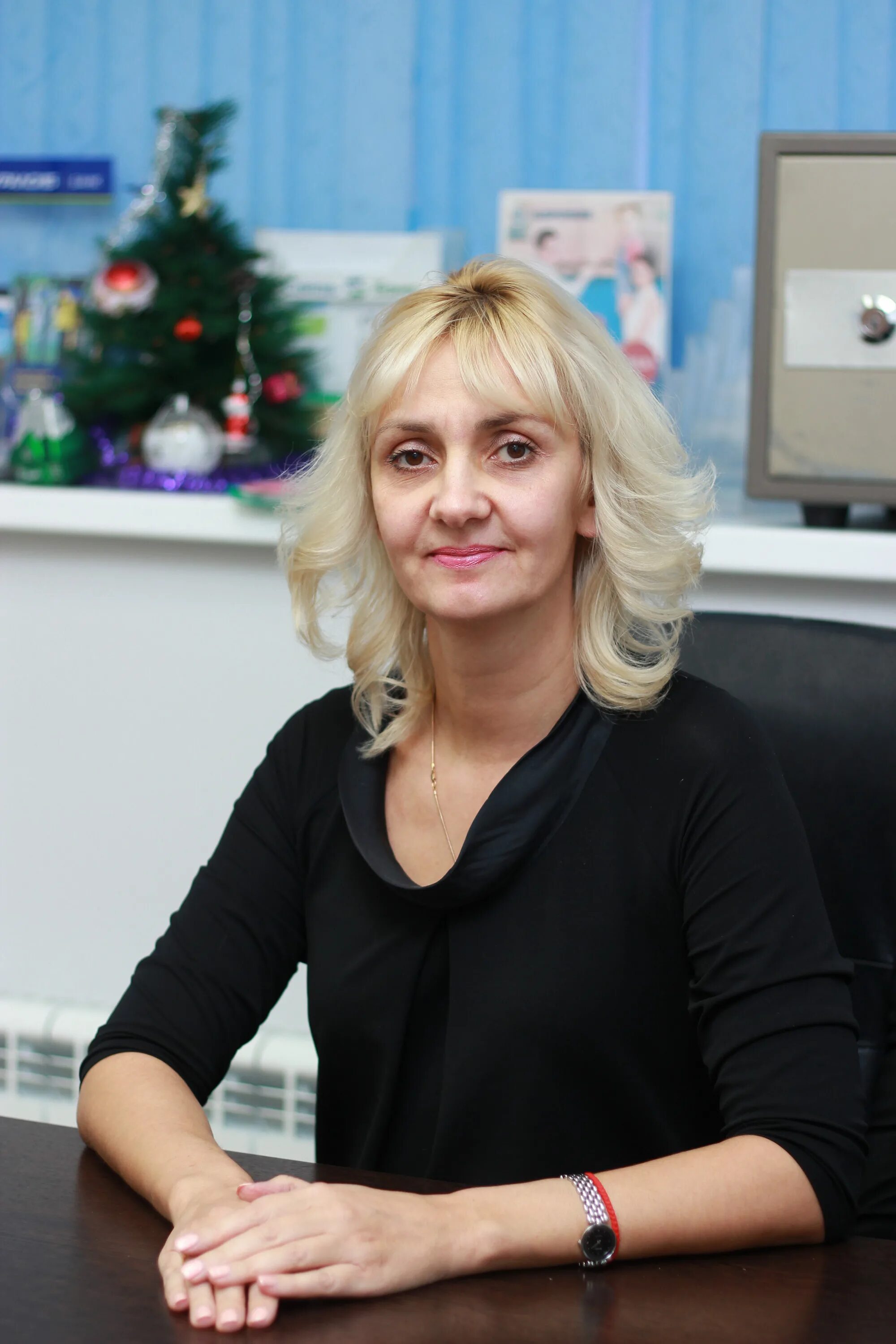 руководитель агентства. агентство этажи директор. руководитель агентства недвижимости. директор агентства недвижимости. ирина шибанова аюр.