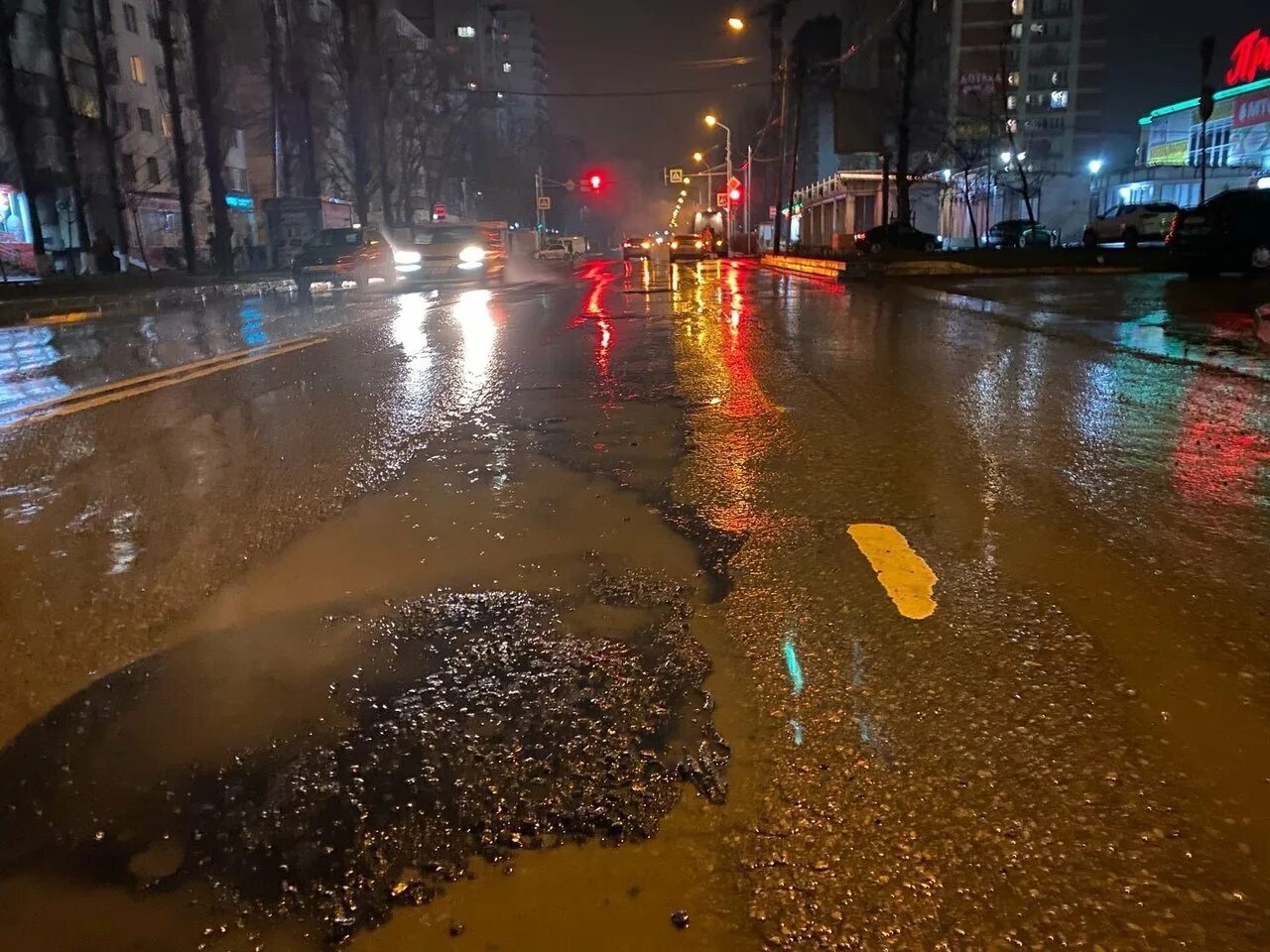 Погода когда закончится дождь. Дождь в Ростове. Лужи в Ростове. Дождь в Ростове 2016 год. Дождь прекратился.