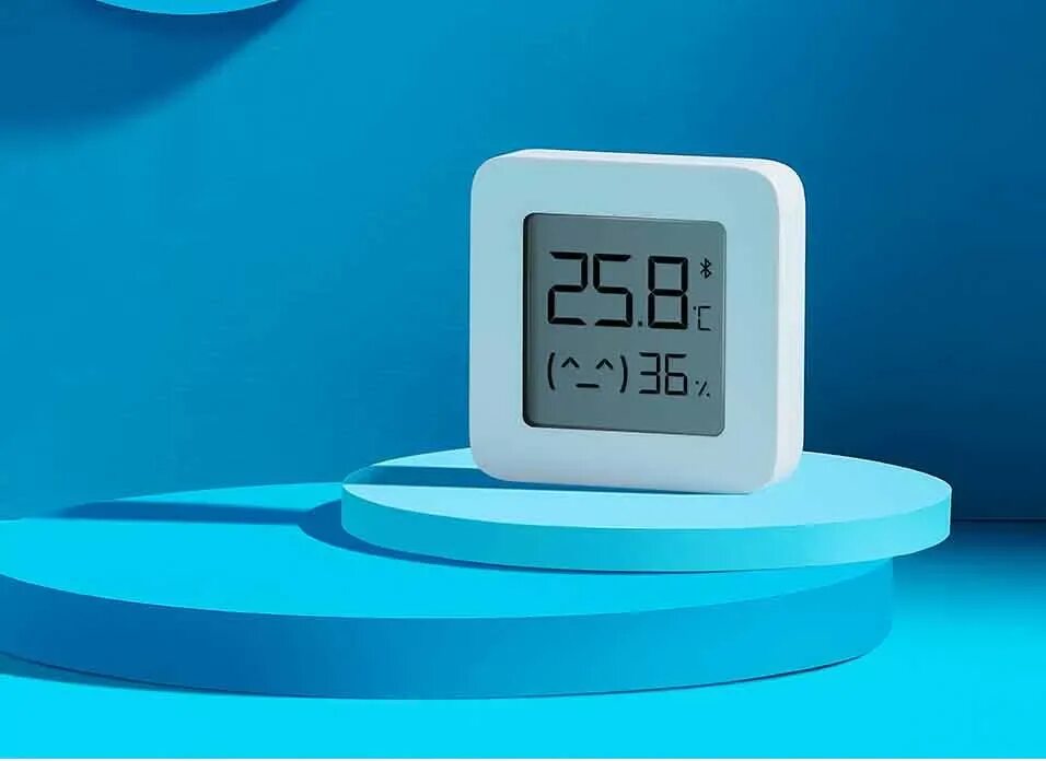 Xiaomi temperature and humidity monitor clock. Xiaomi temperature and humidity monitor clock