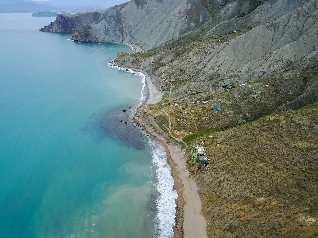 Орджоникидзе крым цены. Орджоникидзе бухта. Поселок Орджоникидзе пляжи. Крым Коктебель Орджоникидзе. Орджоникидзе Феодосия.