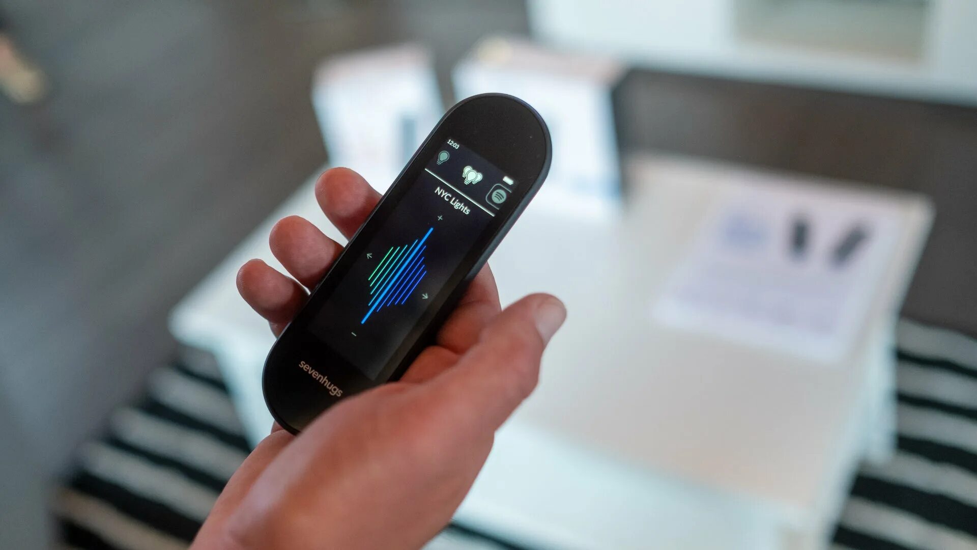 Learn remote. Minimalistic universal remote.