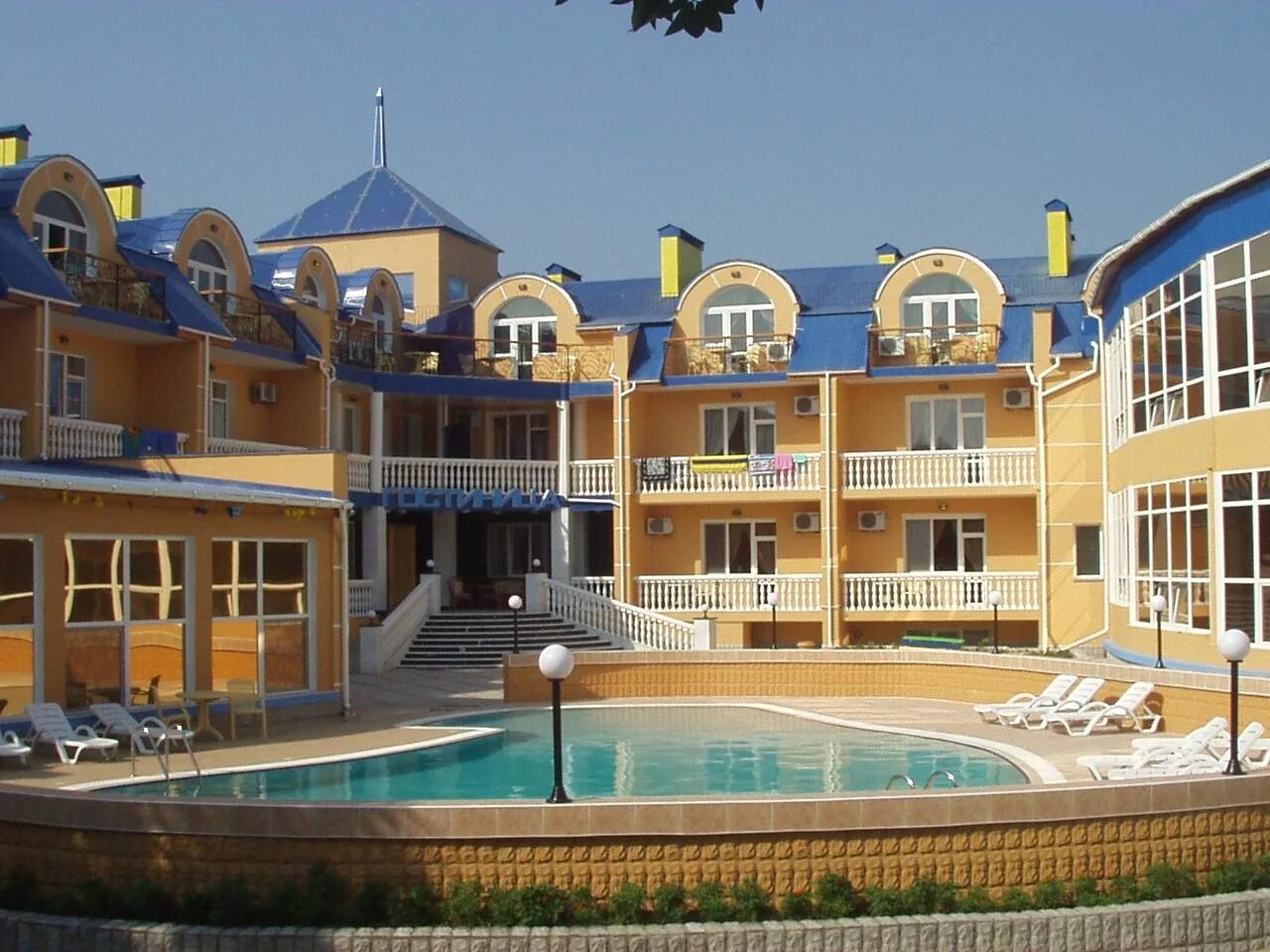 петр отель евпатория официальный сайт. гоголя 6 евпатория. петр отель 4 евпатория. отель юлиана евпатория. евпатория отель village evpatop.