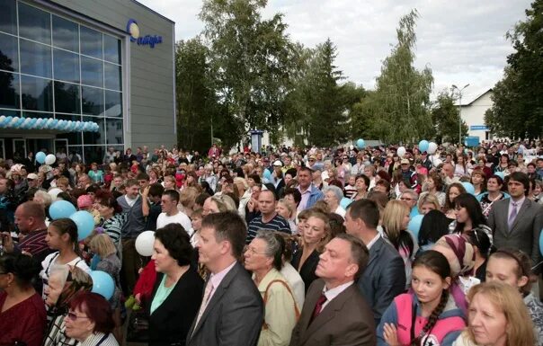 Погода п березовый. Дом культуры Сатурн в поселке береза. Открытие ДК Сатурн поселок береза. ДК Сатурн Самара береза. Посёлок берёза Самарская область ДК Сатурн.