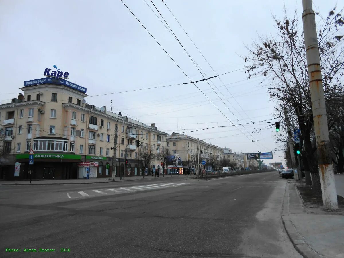 Улица годуванцева луганск. Луганск главная улица. Центральные улицы луганска. Центральные улицы луганска. Луганск центр города.