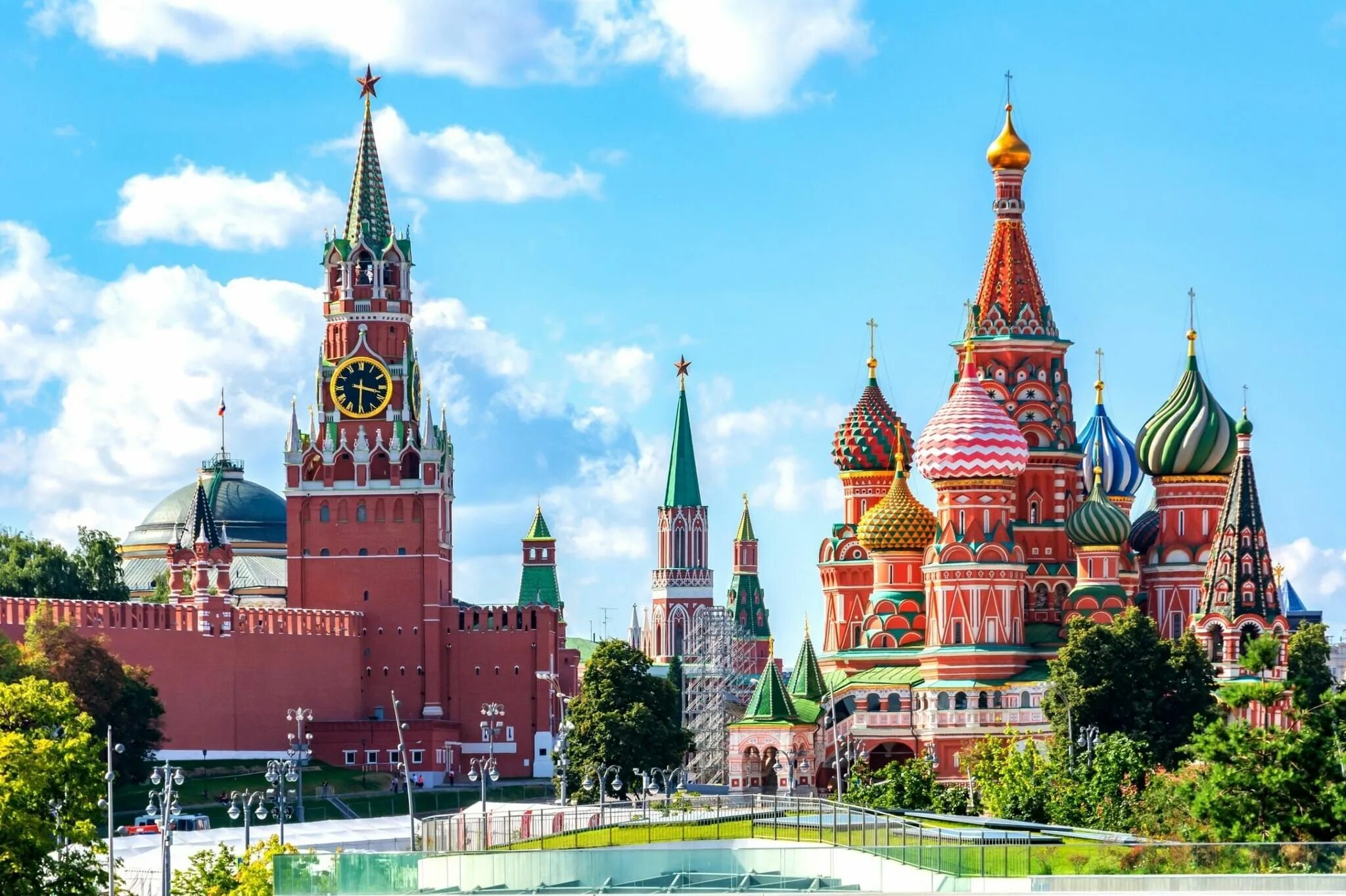 Сейчас как выглядит кремль Музеи Московского Кремля запустили онлайн-лекции об эпидемиях Российская газет