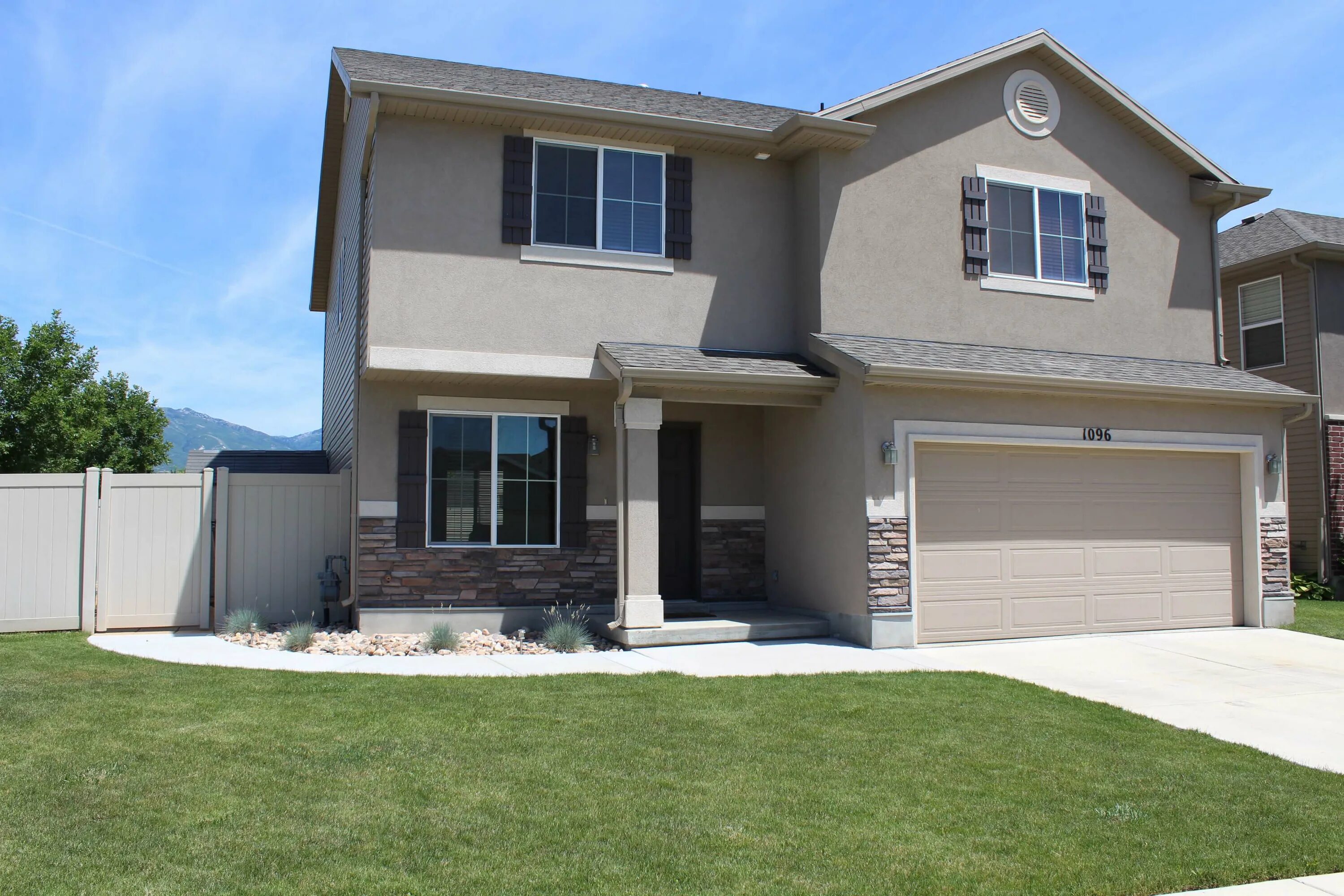 Single Family Home. Houses in Utah. House for rent. Typical Single Family House.