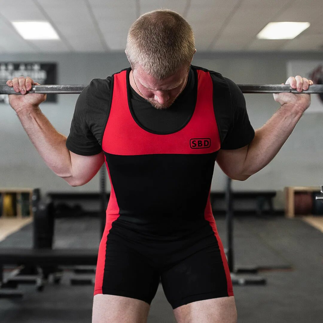 Трико сбд для пауэрлифтинга. Sbd фото пауэрлифтинг. Форма для пауэрлифтинга мужской. Sbd apparel. Sbd пауэрлифтинг.