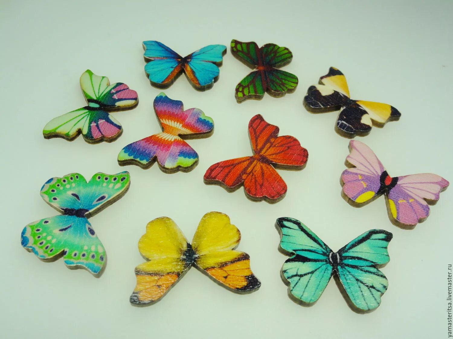Самодельные бабочки. Поделка бабочка. Бабочка из дерева. Бабочки деревянные цветные. Бабочка из фанеры.
