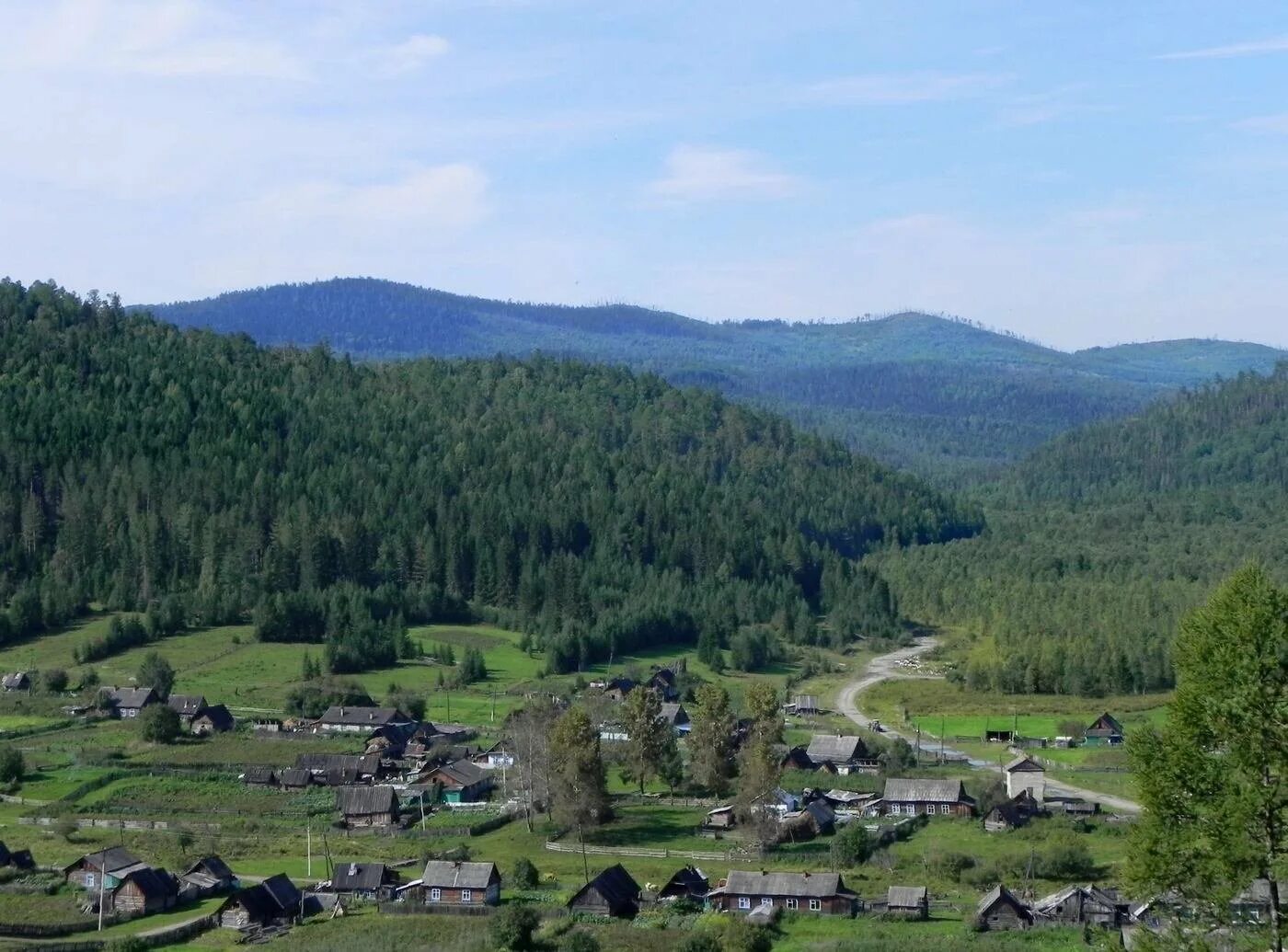 Красноярский край обстановка. Анастасино Красноярский край. Анастасино Манский район Красноярский край. Деревня Анастасино Манский район Красноярский. Посёлок Таёжный Тайга.