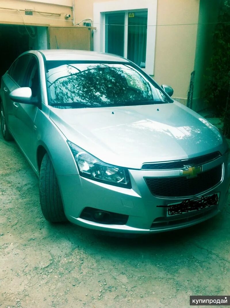 Шевроле круз автомат авито. Шевроле круз 19 года. Шевроле круз автомат авито. Машина шевроле серебристая. Круз черные щидбжики.