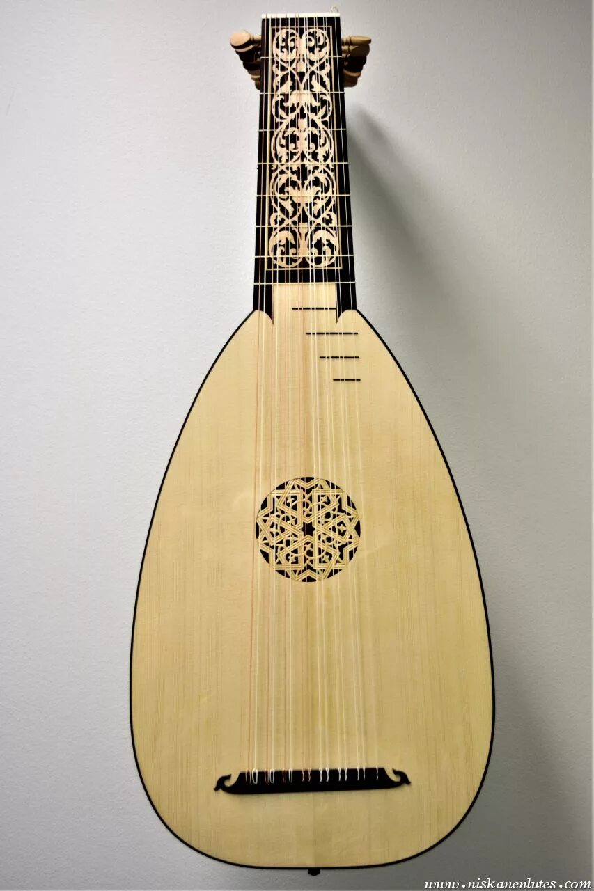 Лютня. Виола и лютня. Лютня древний инструмент. Струнный музыкальный инструмент лютня. Лютня.
