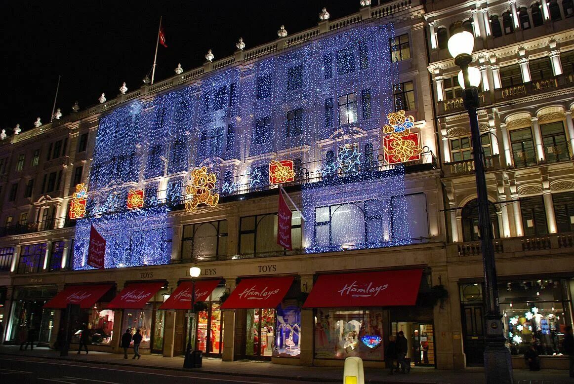 Hamleys london