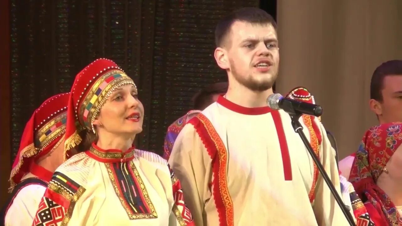 Сыпь тальянка звонко сыпь тальянка смело. Тальянка есенин. Сыпь тальянка звонко. Отшумела роща золотая есенин. Сыпь тальянка звонко сыпь тальянка смело.