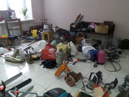 Продают ворованные вещи