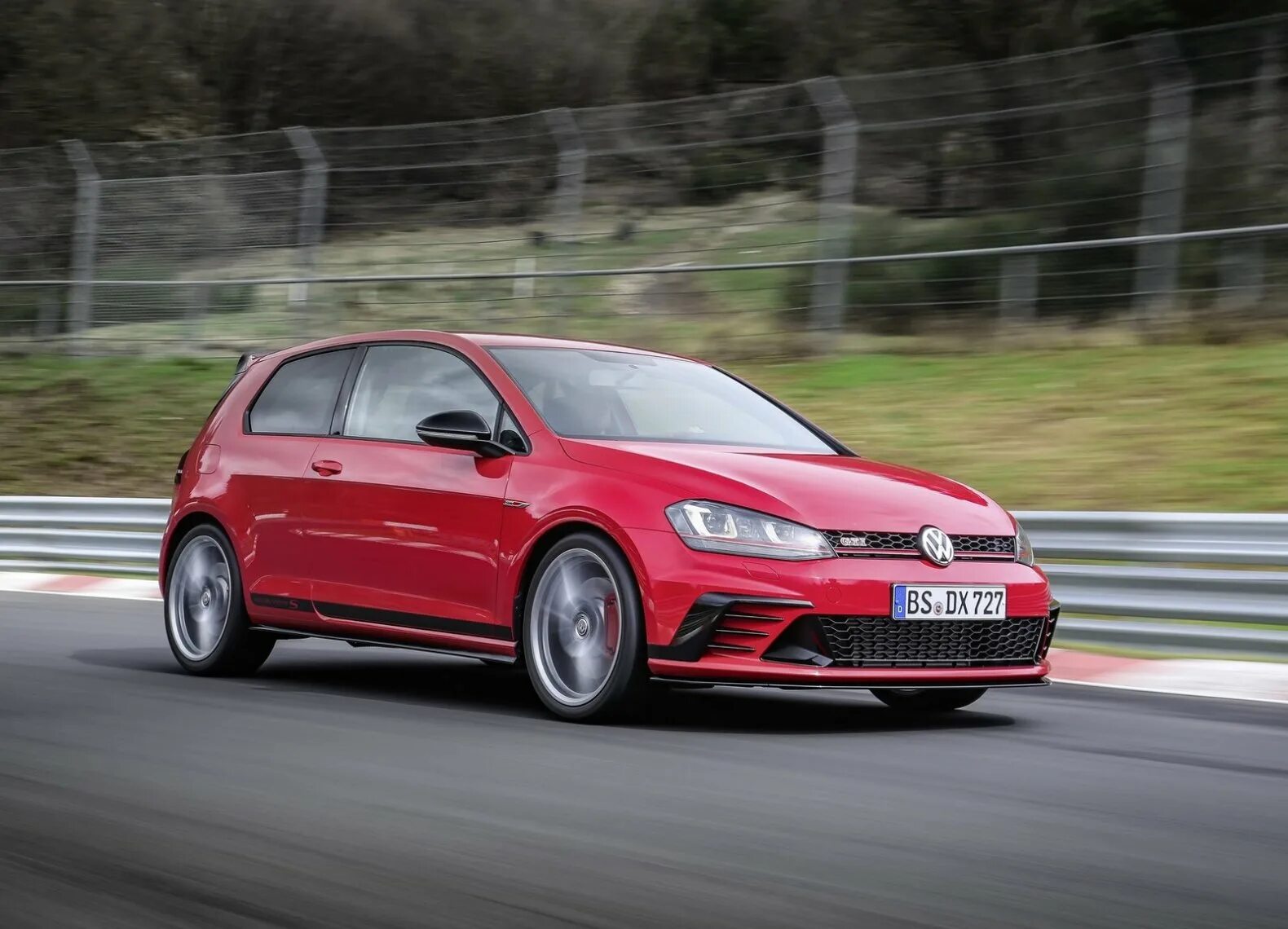 Фольксваген гольф виды. Volkswagen Golf GTI. Фольксваген Golf GTI. Golf GTI mk7. Volkswagen Golf GTI Clubsport s.