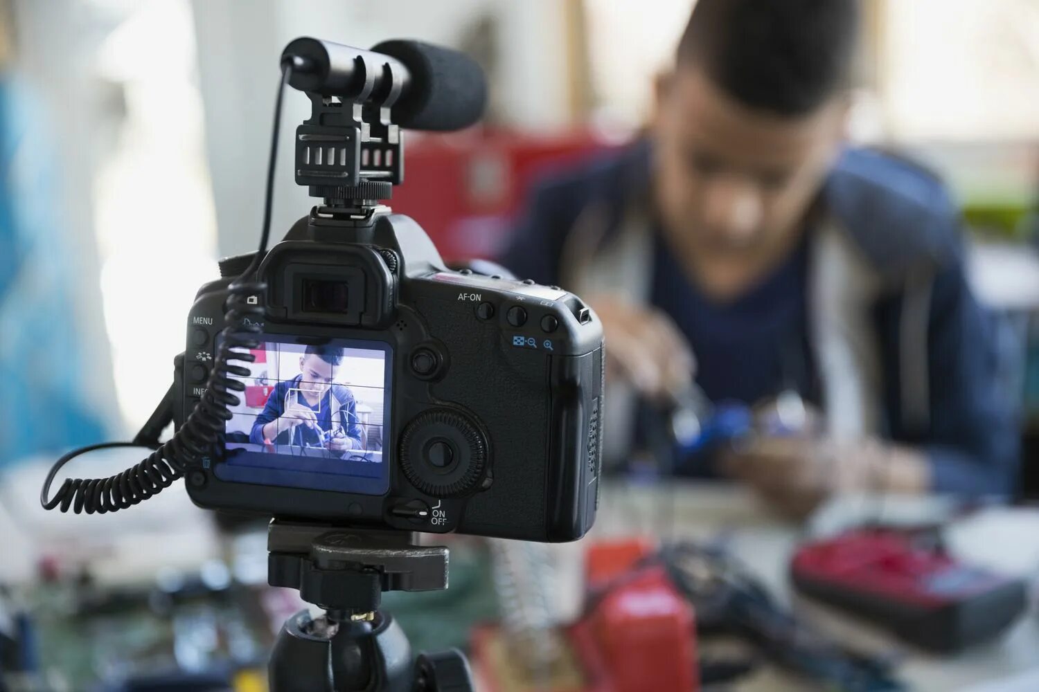 Годная камера. Годная камера. Ptz камера sony 2 мп_1080p_20х зум_sr-d200v4794pir. Объектив фотокамеры. Камера уличная ip66.