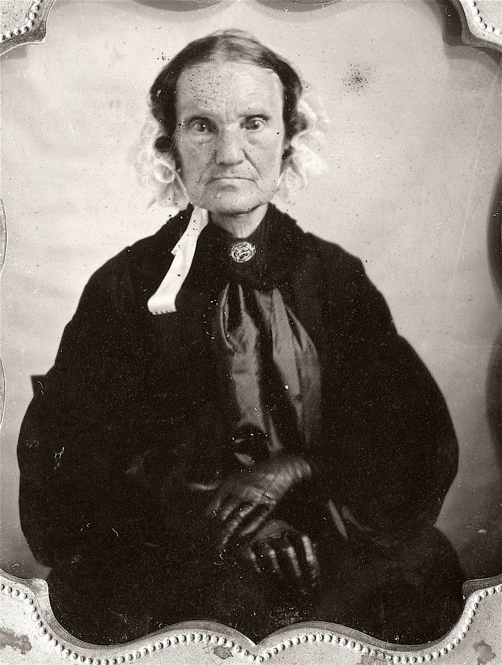 Дагерротип людей 18 века. Бабушка 19. Бабушка 19. Бабушка 19. 1840 дагерротипный портрет.