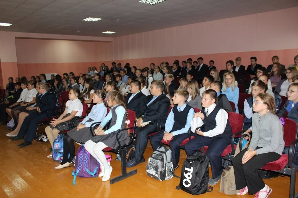 Лицей номер 1 города жуковки. 14 школа лицей жуковский. Лицей 1 жуковка брянская область. Лицей жуковка брянская область. Лицей жуковка брянская область.