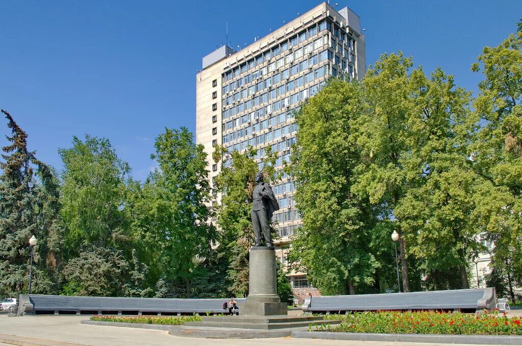 больницы в переяславе. второй корпус. а. район цыбли. вмк мгу здание.