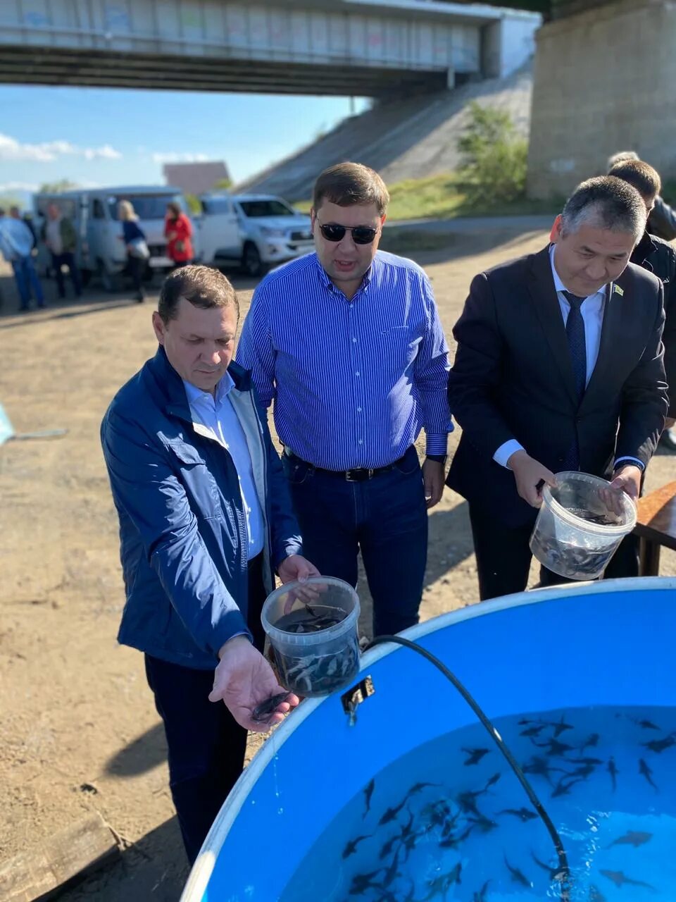 Нижнеобский филиал фгбу главрыбвод. Главрыбвод герб с полосами. Нарвский рыбоводный завод. Фгбу главрыбвод. Фгбу главрыбвод.
