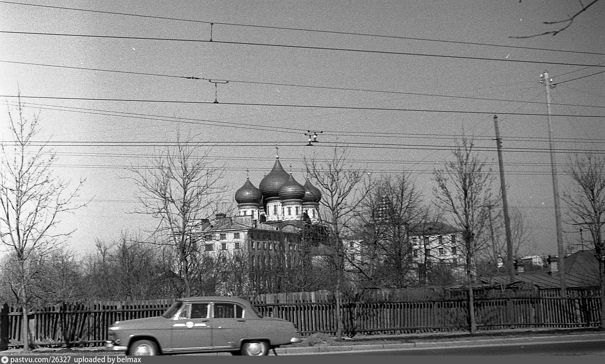 Первомайская улица москва в ссср. Московские бараки 40 50 х фото. Нижняя первомайская 53. Измайлово первомайская улица. Старые московские школы.