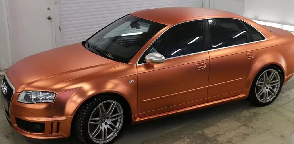 музей ретро авто в малаге. Buick riviera. Buick candy. Ford mustang fastback. Ford mustang retro.