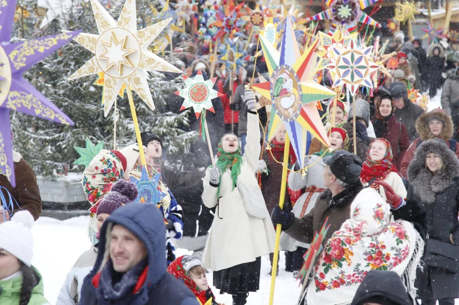 Звезда колядовщиков. Вифлеемская звезда колядовщики. Звезда для колядок в детском саду. Рождественская звезда для колядования. Рождественская звезда колядовщики.