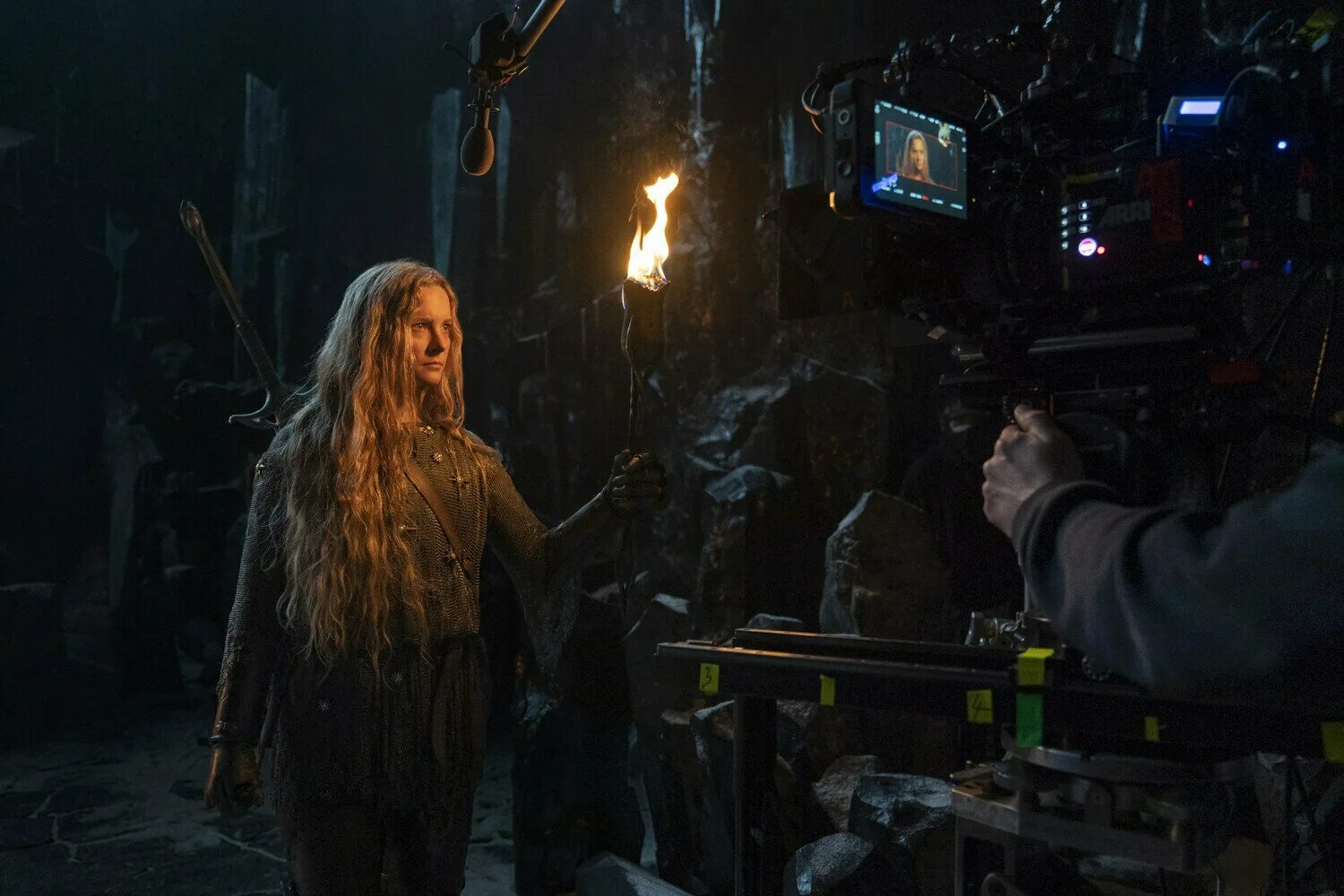 Властелин колец 5. Амазон сериал по властелину колец. Кольца власти эльфы. Ленни генри хоббит. Роберт арамайо властелин элронд.